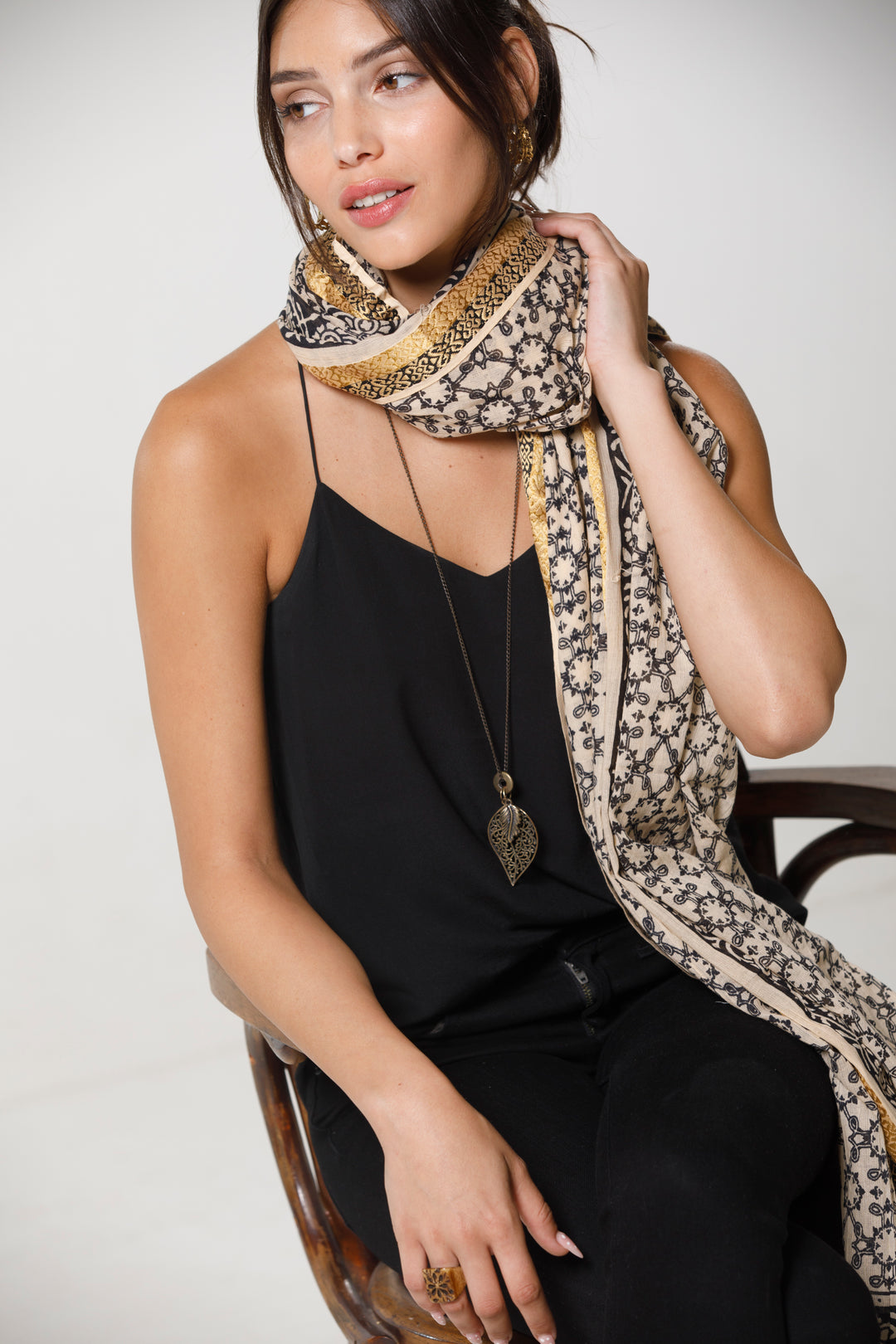 צעיף כותנה פראו - הדפס תחרה זהב