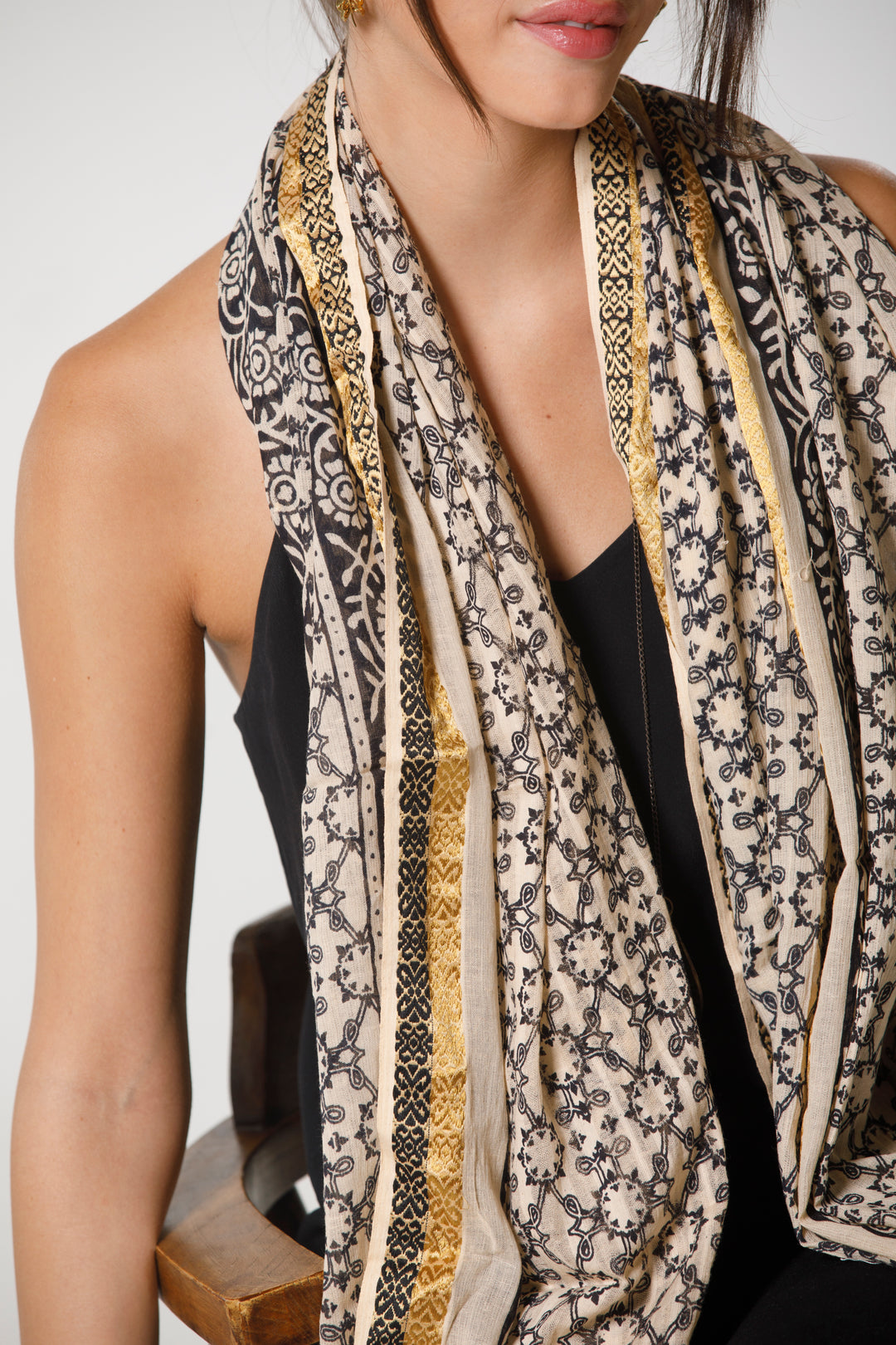 צעיף כותנה פראו - הדפס תחרה זהב