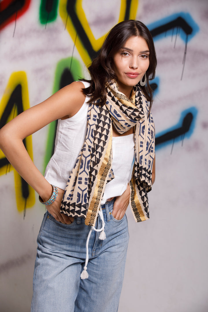 צעיף כותנה פראו - קרם כחול זהב