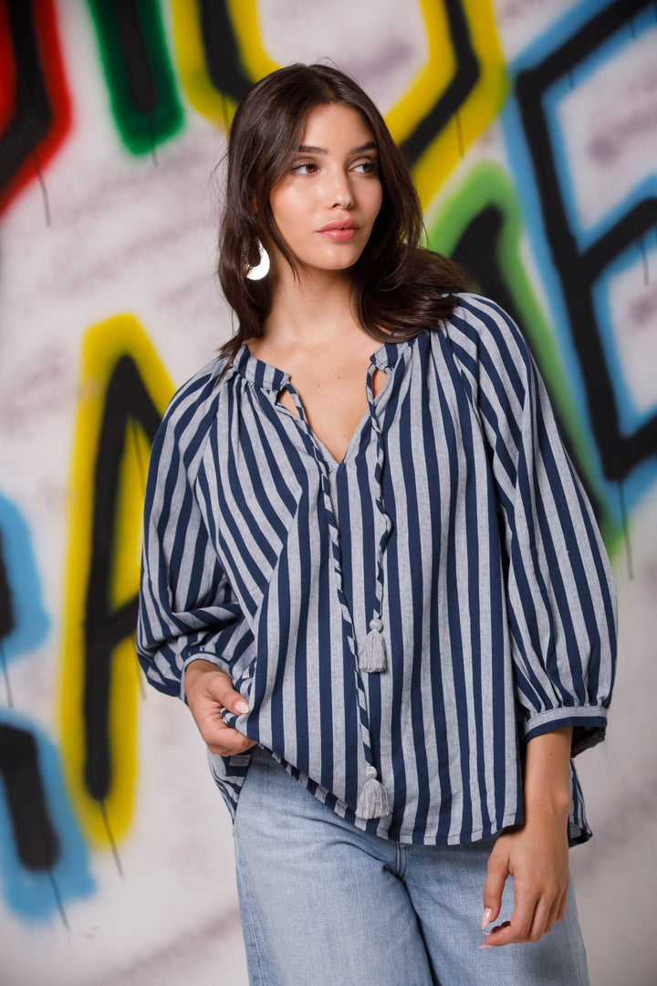 חולצת זואי פסים ג'ינס