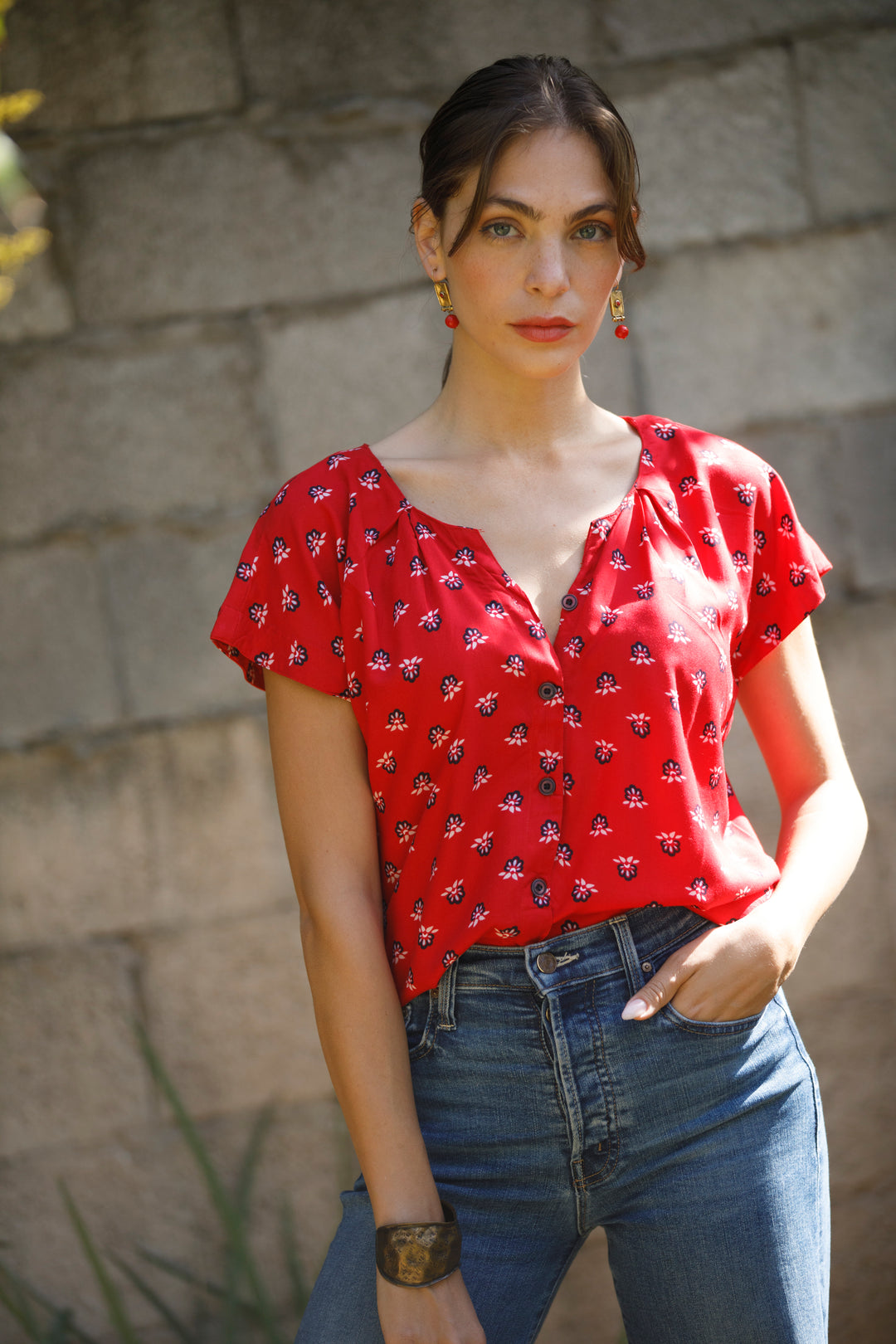 חולצת איימי אדומה