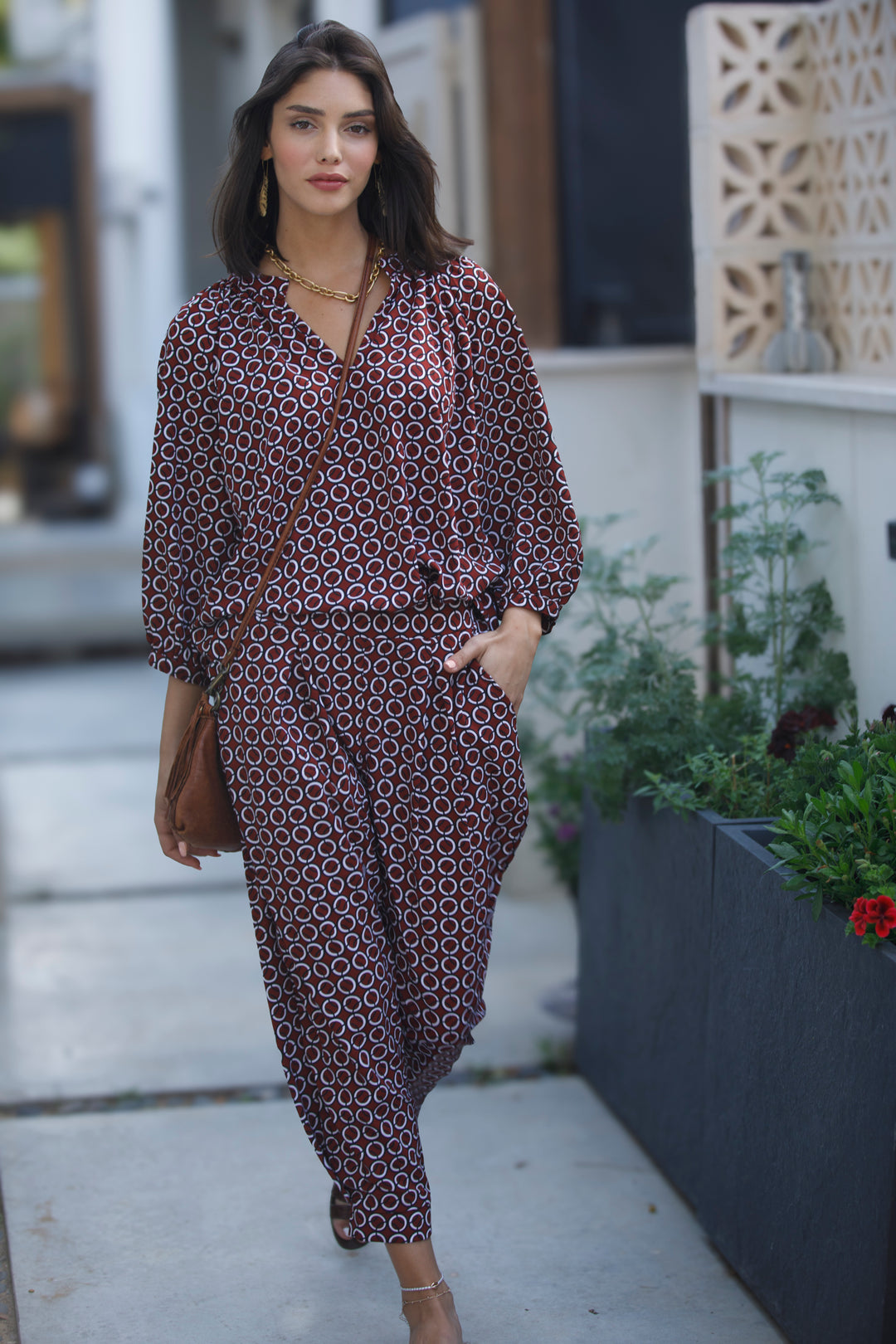 חולצת זואי בורדו